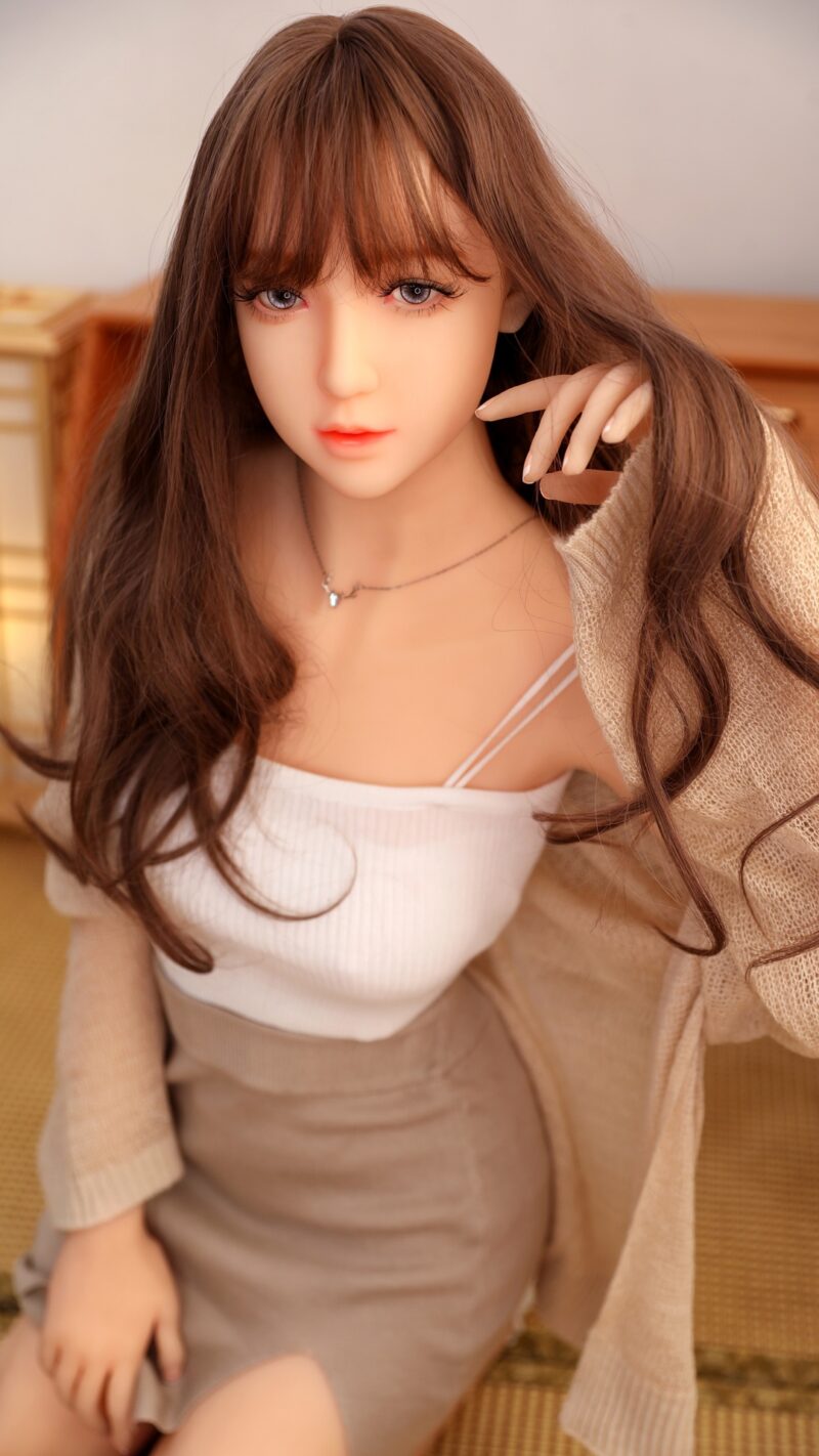 None brunette love doll image